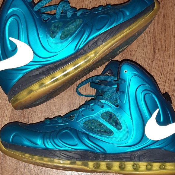 Nike Air Max Hyperposite - Picture 2 of 6